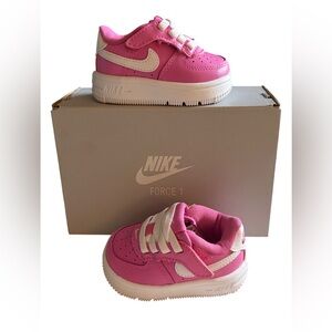 Size 2C Toddler Kid's Nike Force 1 Low EasyOn Sneakers FN0236-600 Playful Pink